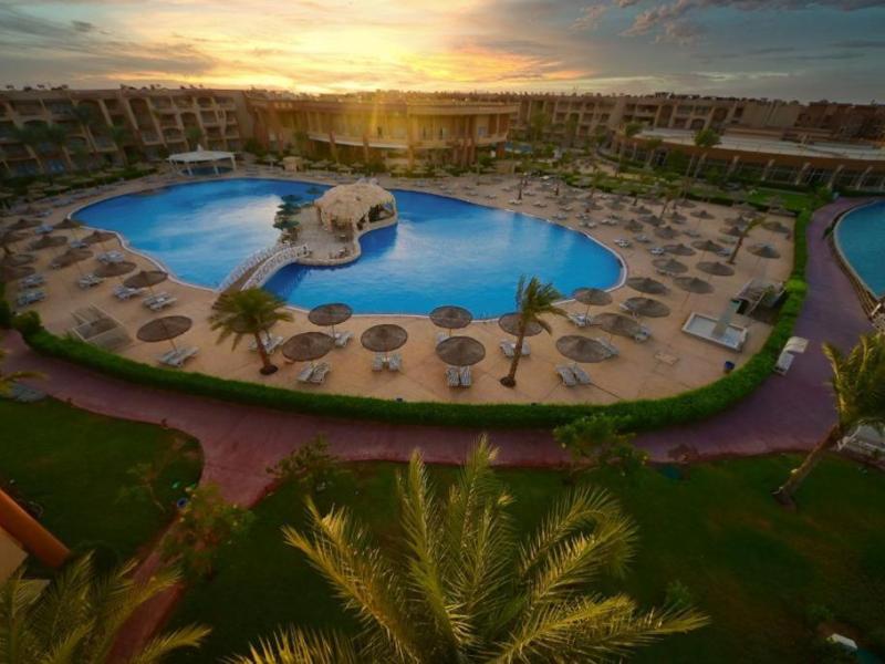 Parrotel Lagoon Waterpark Resort