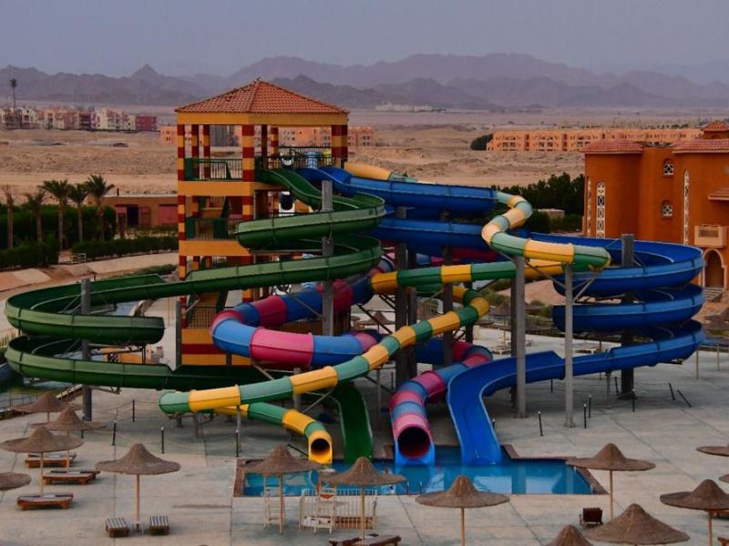 Parrotel Lagoon Waterpark Resort