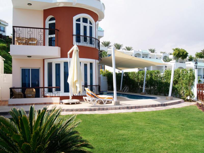 Sultan Gardens Villas