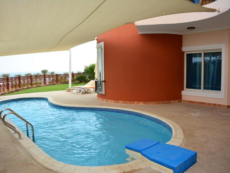 Sultan Gardens Villas