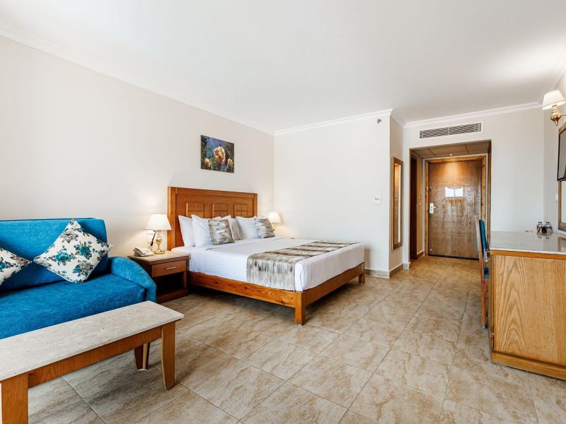 SUNRISE Solara Aqua Park Resort