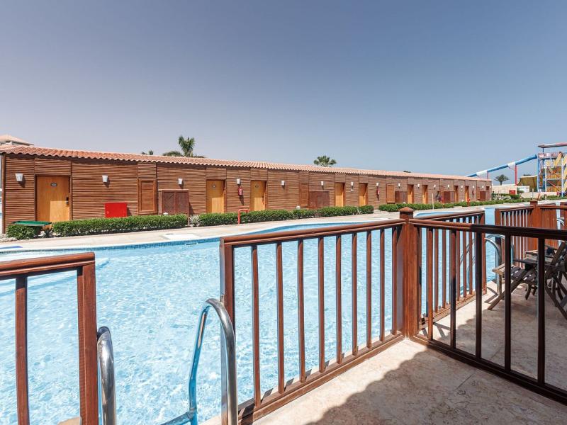 SUNRISE Solara Aqua Park Resort