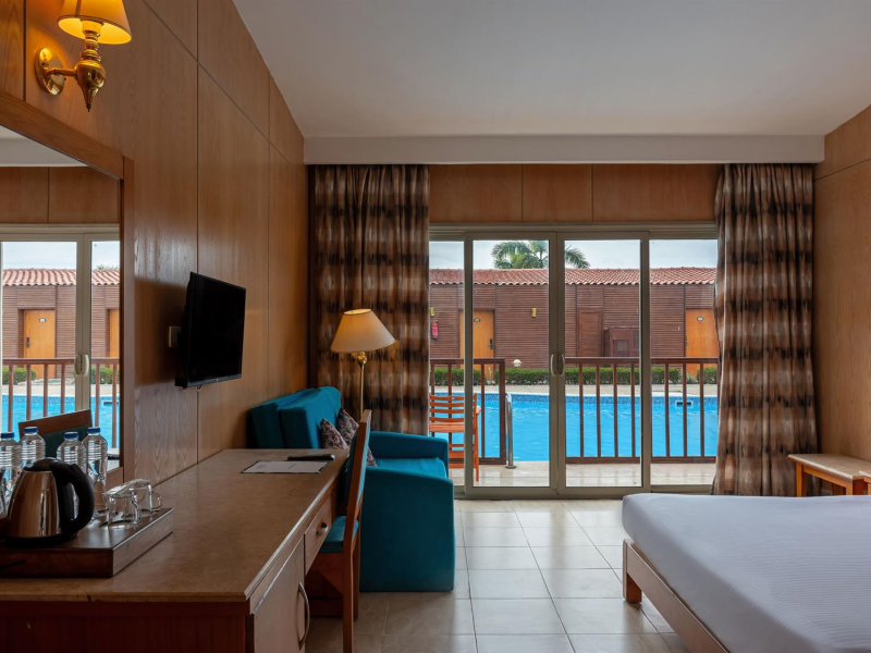 SUNRISE Solara Aqua Park Resort