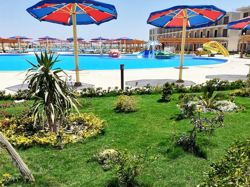 Hawaii Paradise Aqua Park Resort