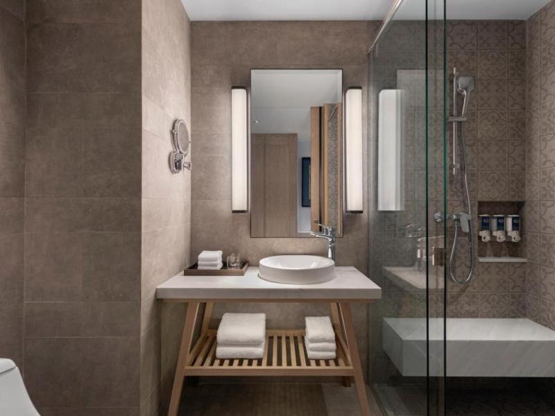 Four Points by Sheraton Phuket Patong Beach Resort