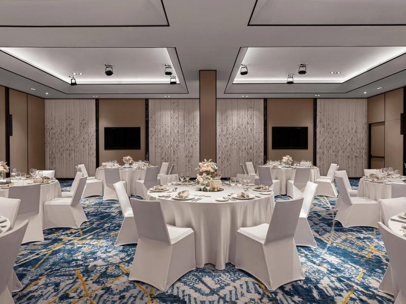 Four Points by Sheraton Phuket Patong Beach Resort