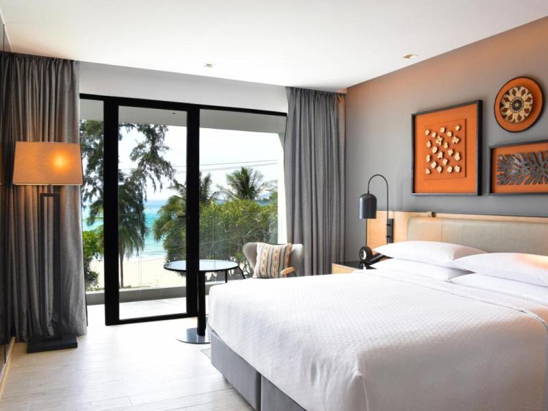 Four Points by Sheraton Phuket Patong Beach Resort