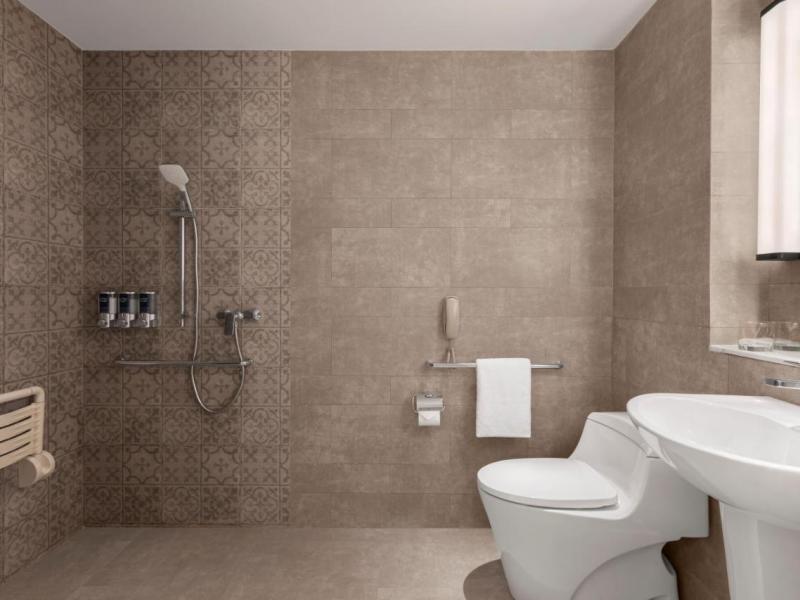 Four Points by Sheraton Phuket Patong Beach Resort