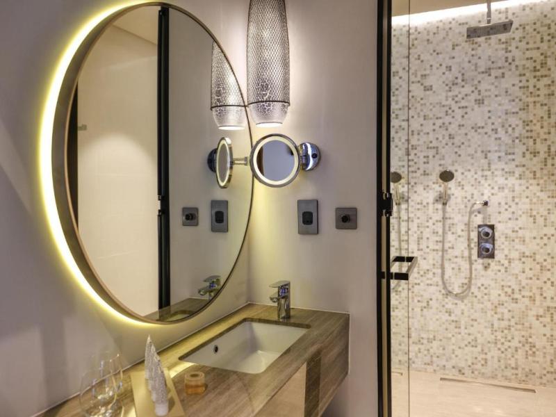 Grand Mercure Dubai City