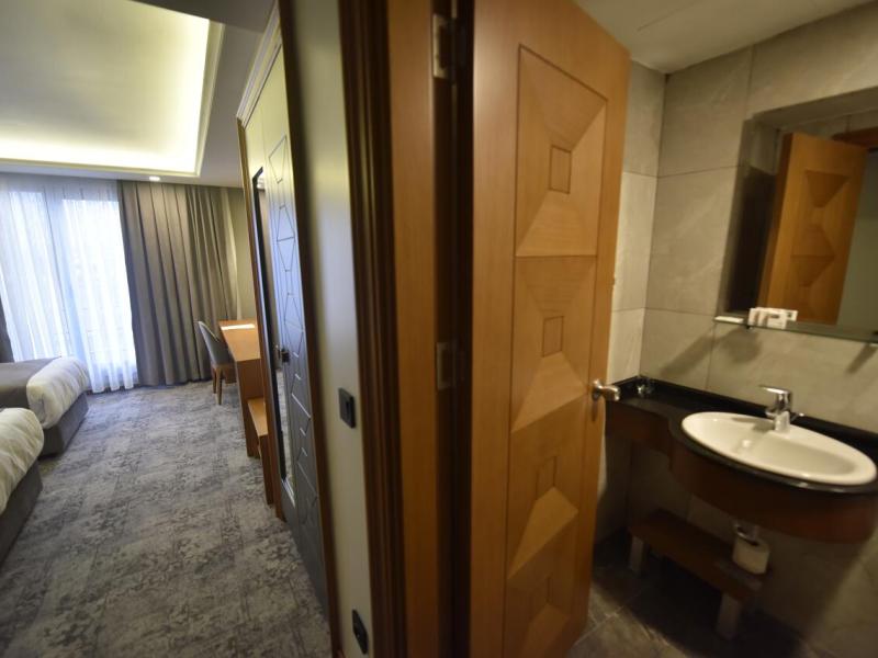 Four Seven Hotel