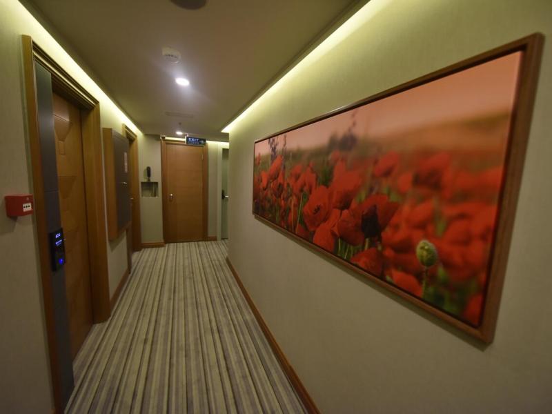 Four Seven Hotel