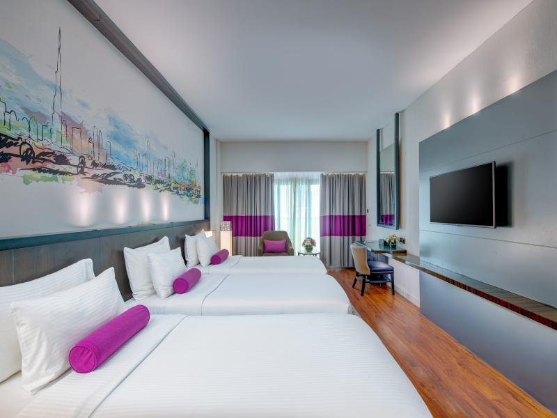 Howard Johnson Plaza By Wyndham