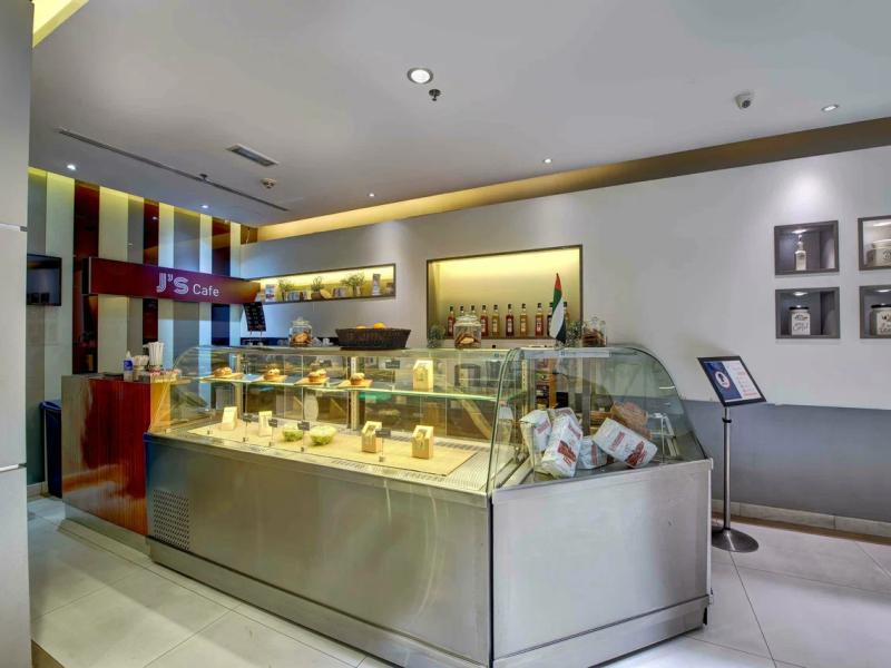 Howard Johnson Plaza By Wyndham