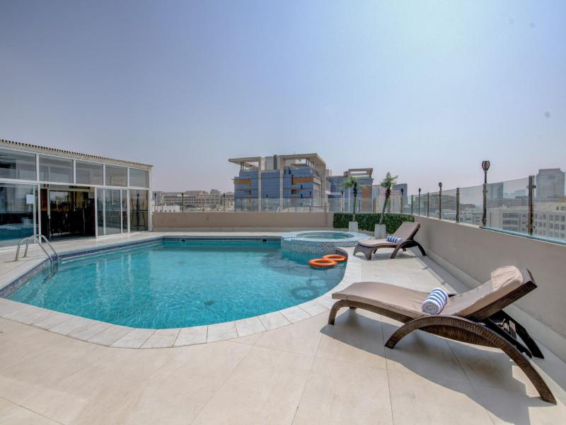 Howard Johnson Plaza By Wyndham