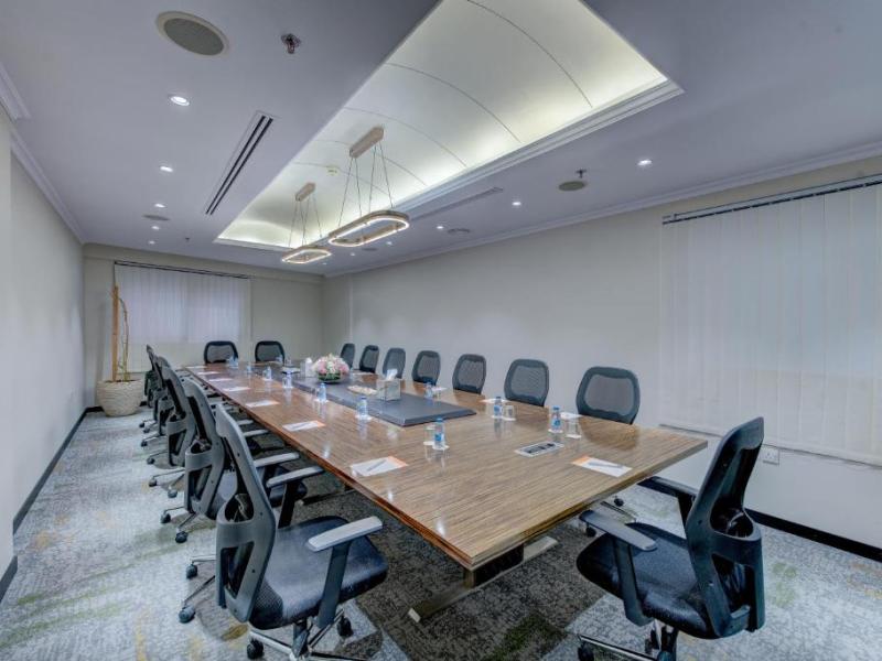 Howard Johnson Plaza By Wyndham