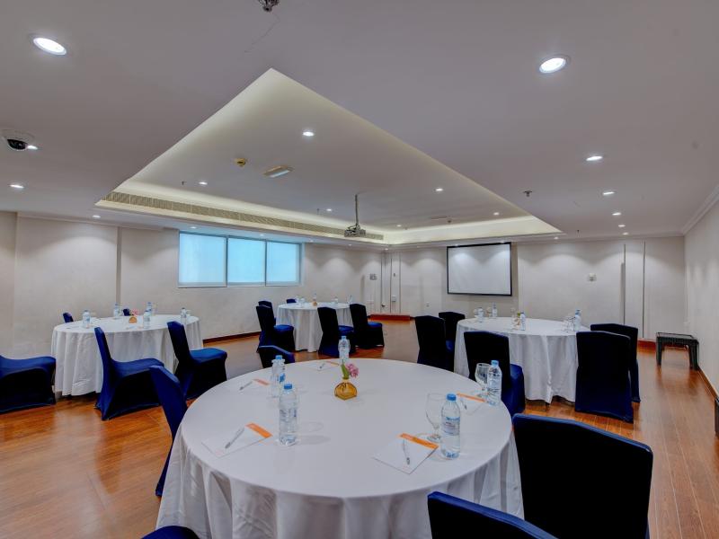 Howard Johnson Plaza By Wyndham