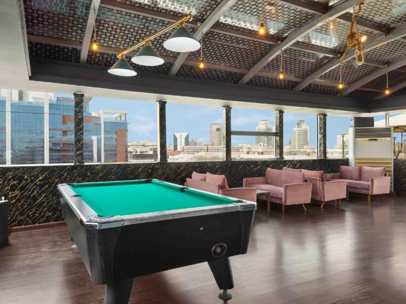 Howard Johnson Plaza By Wyndham