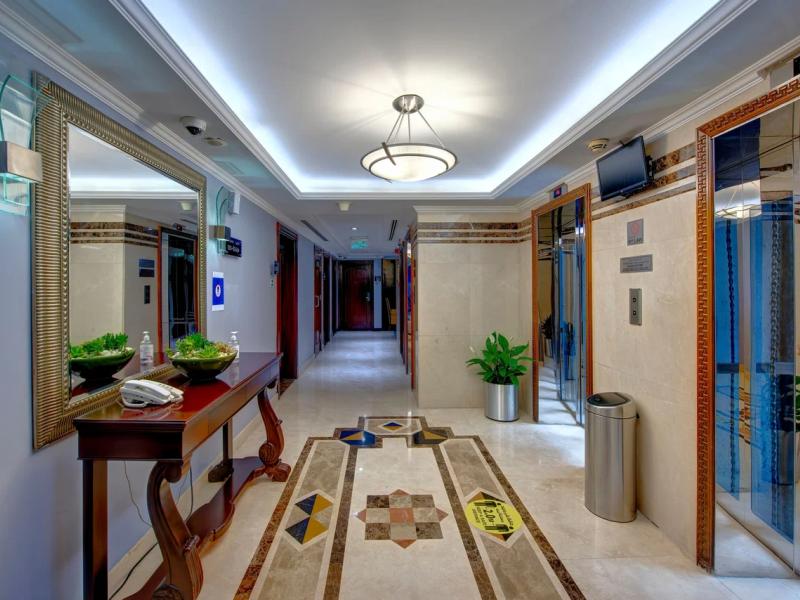 Howard Johnson Plaza By Wyndham