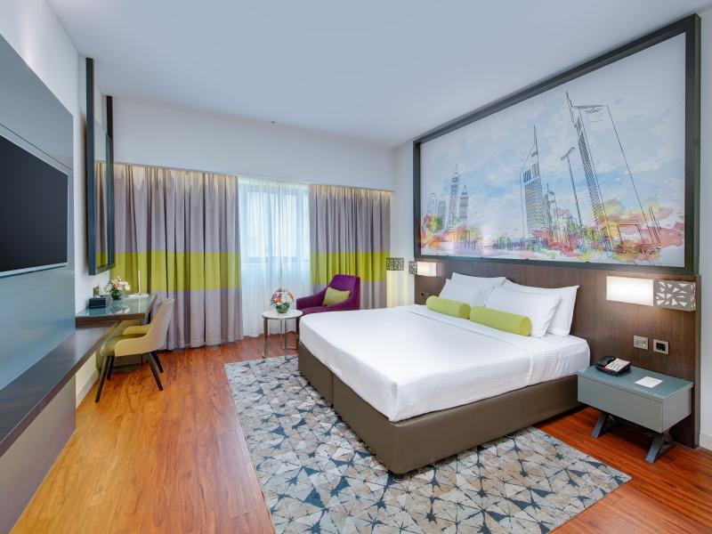 Howard Johnson Plaza By Wyndham