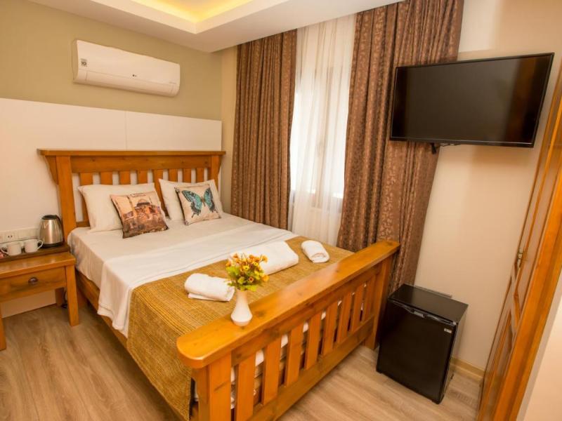 The PeraPort Hotel