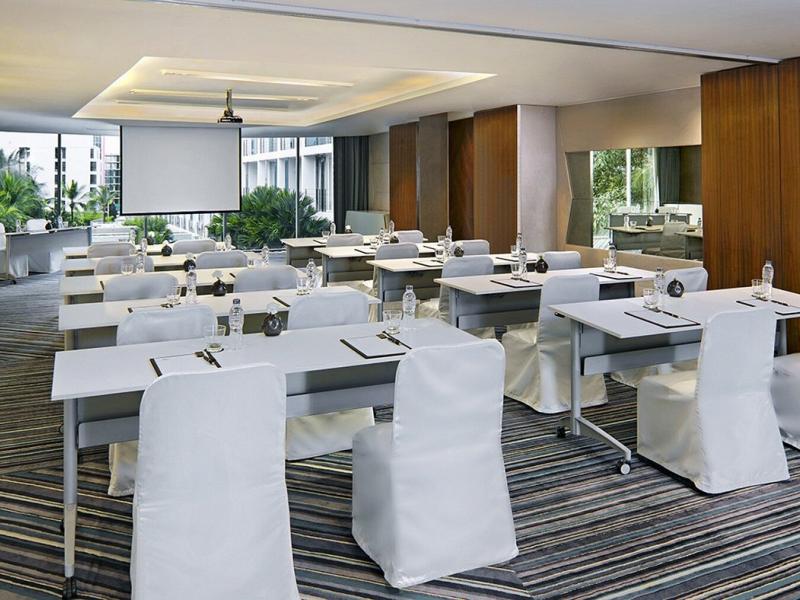 Hotel Baraquda Pattaya by Heeton