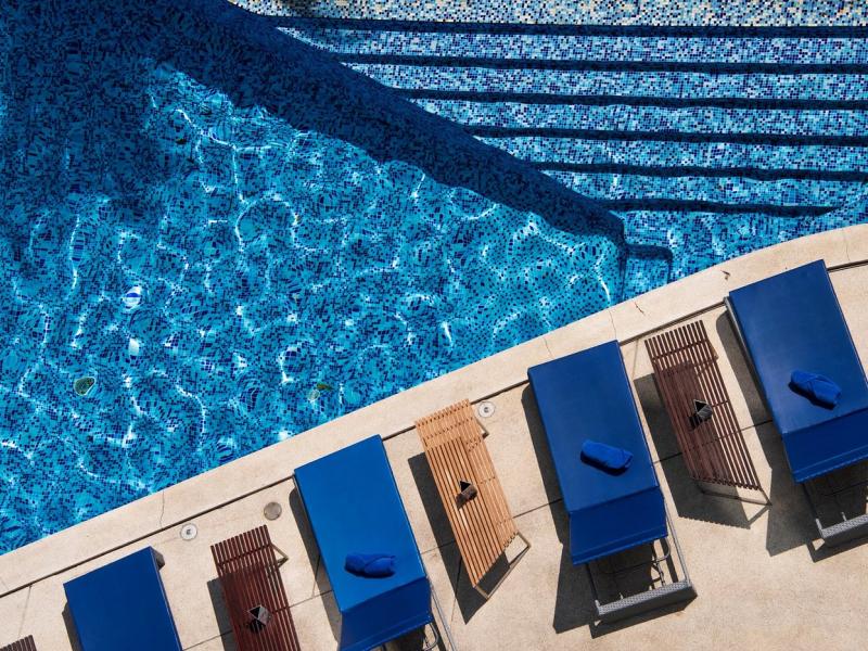 Hotel Baraquda Pattaya by Heeton