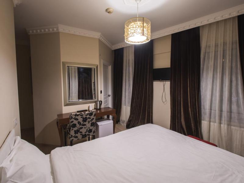 Ixir Hotel