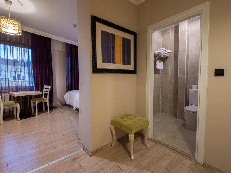 Ixir Hotel