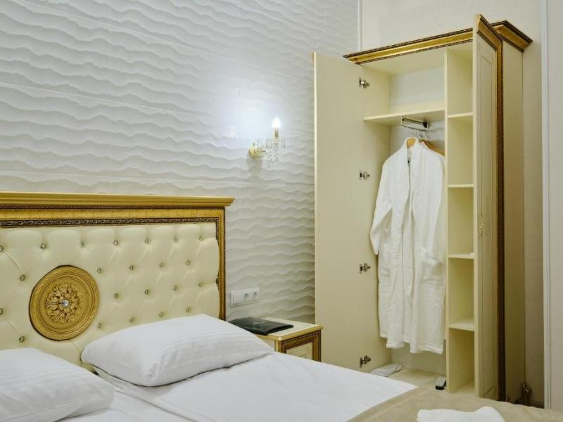 Central Residence by Provence