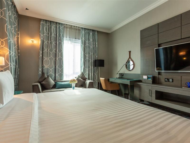 Edge Creekside Hotel