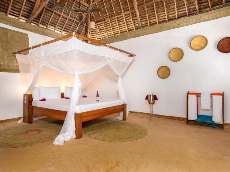 Zanzibar Sunrise at Bandas