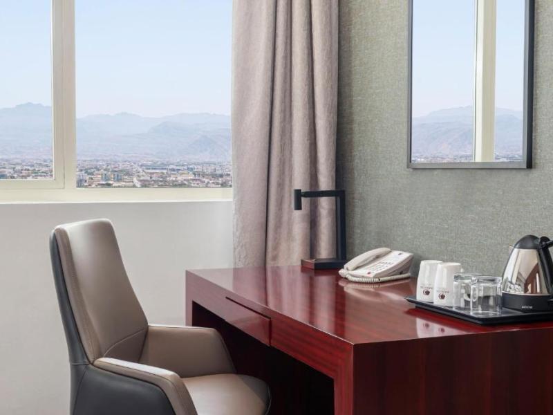 DoubleTree By Hilton Ras Al Khaimah Corniche Hotel & Residences