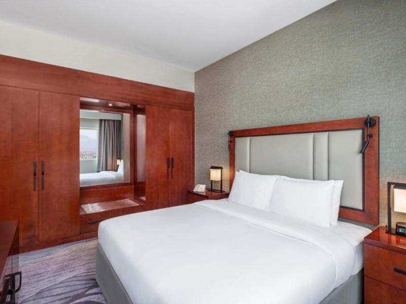 DoubleTree By Hilton Ras Al Khaimah Corniche Hotel & Residences