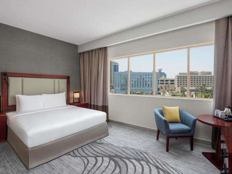 DoubleTree By Hilton Ras Al Khaimah Corniche Hotel & Residences