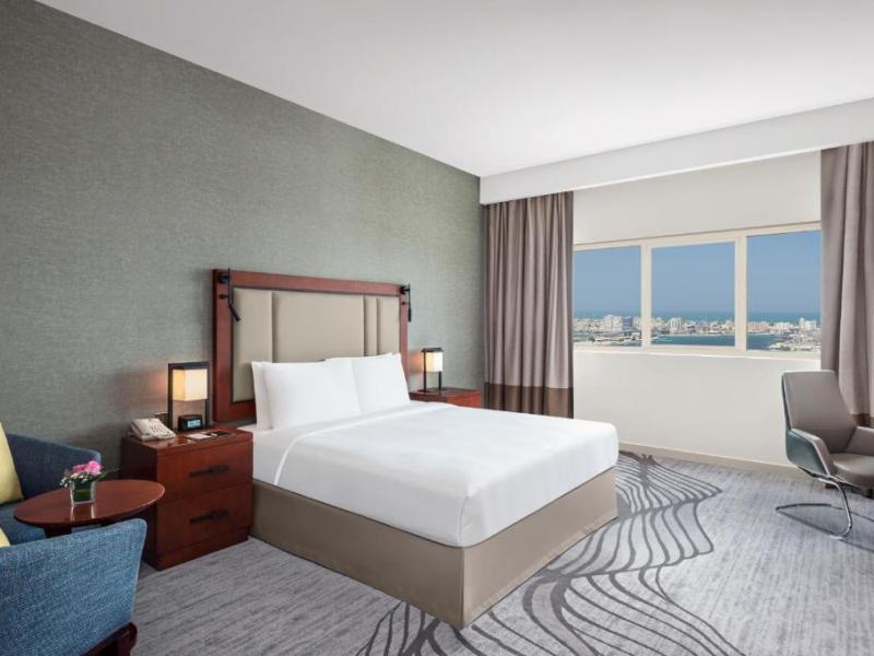 DoubleTree By Hilton Ras Al Khaimah Corniche Hotel & Residences