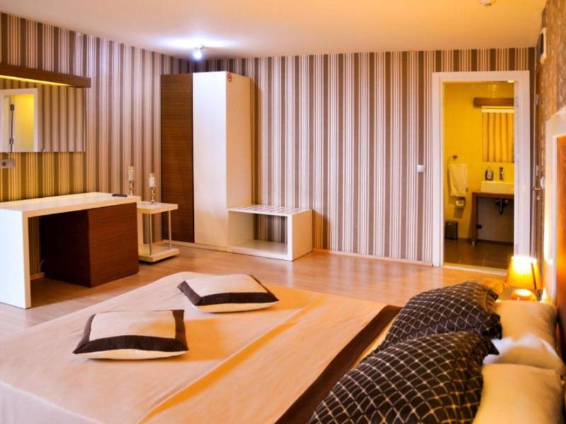 Expo Park Hotel