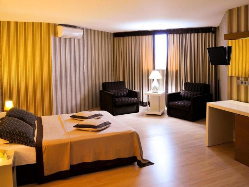 Expo Park Hotel