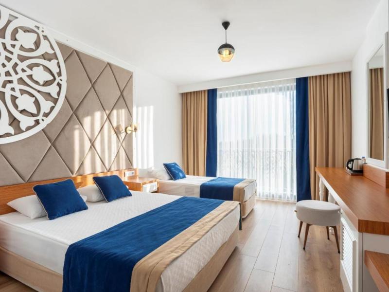 The Sansa Hotel & Spa