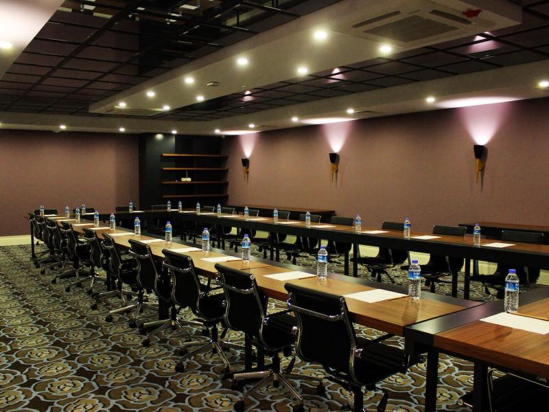 Pacco Boutique Hotel