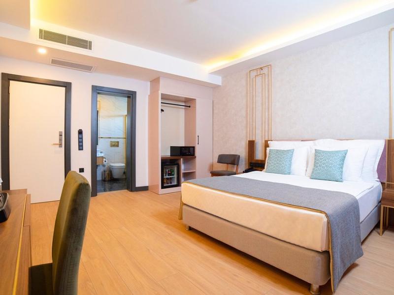 Leaf Port Boutique Hotel