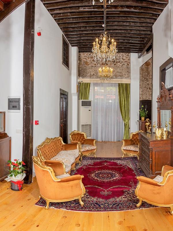 Cedrus Hotel