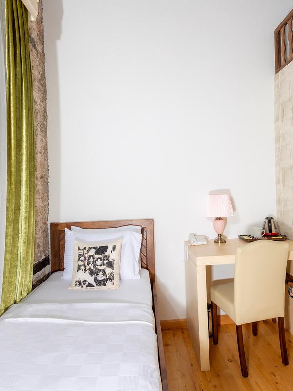Cedrus Hotel