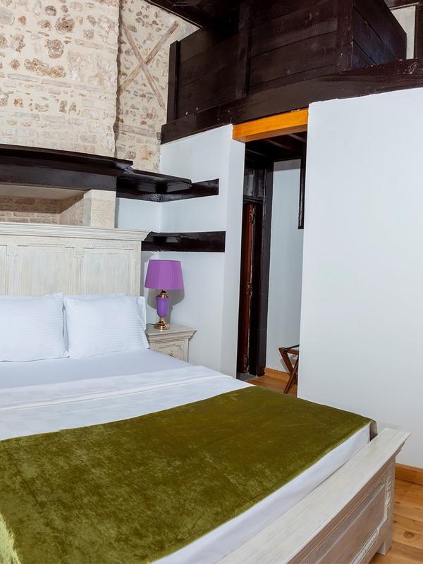 Cedrus Hotel