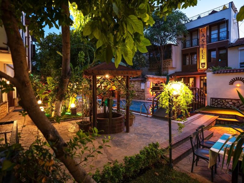 Castle Boutique Hotel