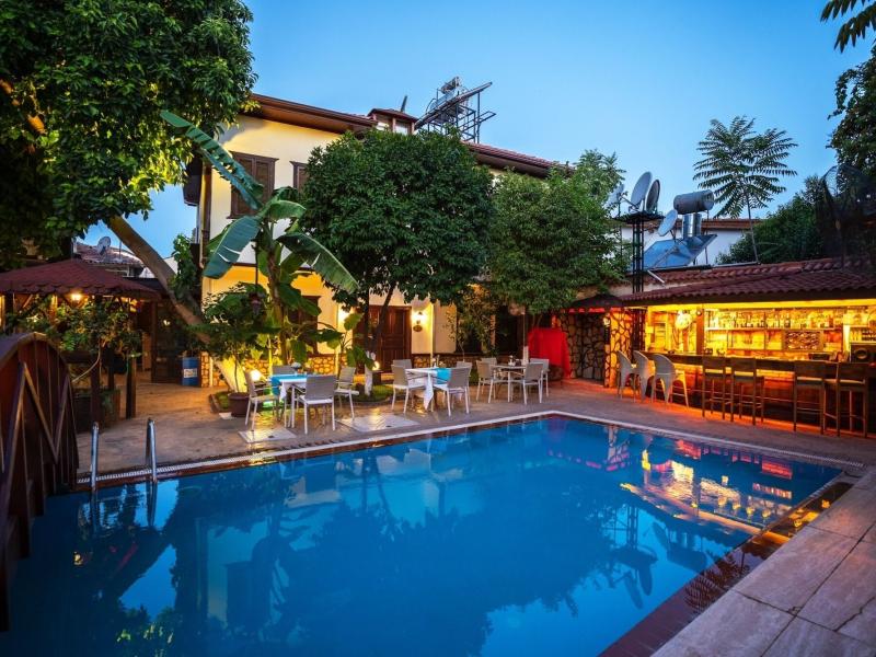 Castle Boutique Hotel