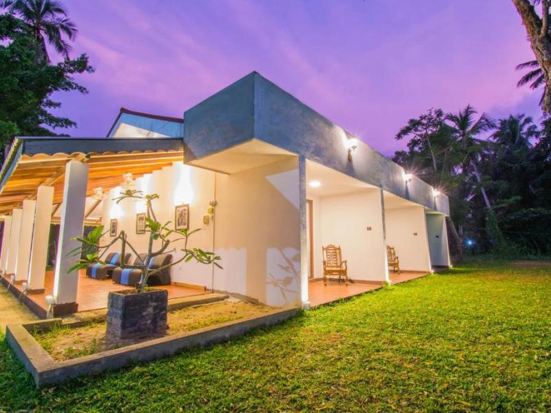 Oreeka Hotel