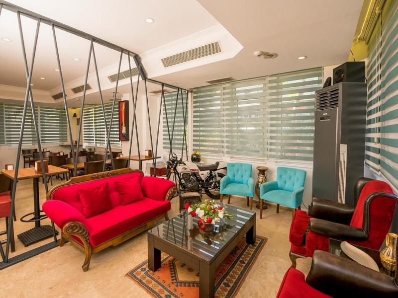 Mera Park Hotel