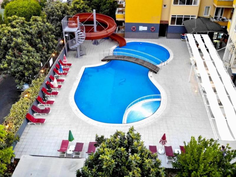 Rose Garden Apart Hotel