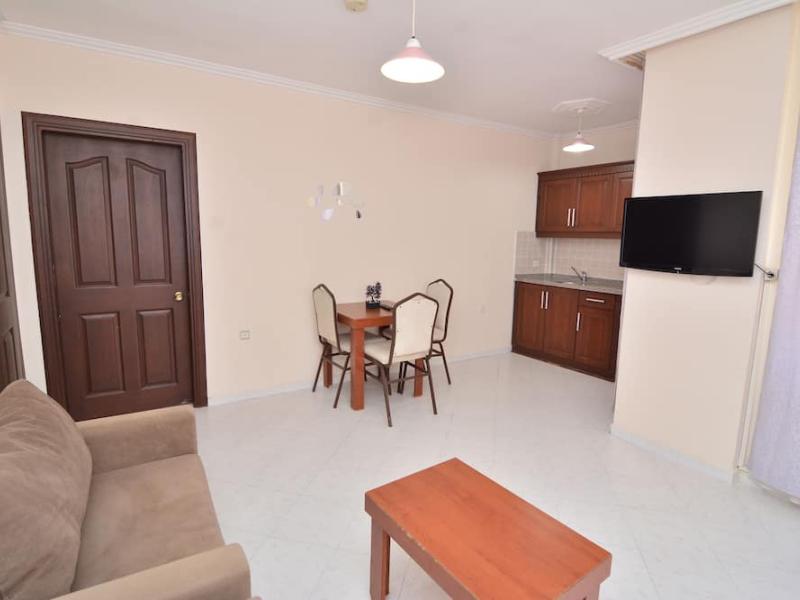 Rose Garden Apart Hotel