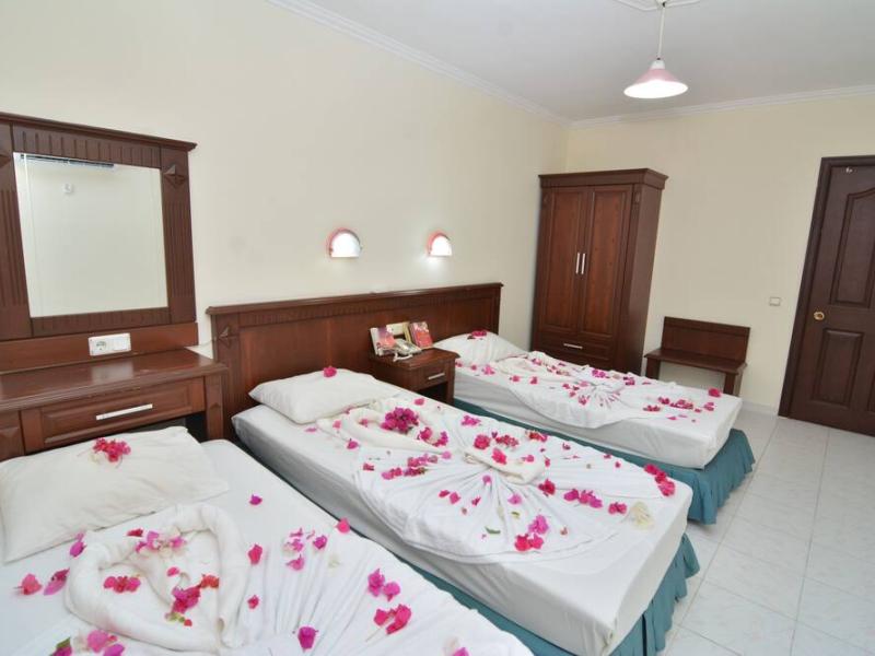 Rose Garden Apart Hotel